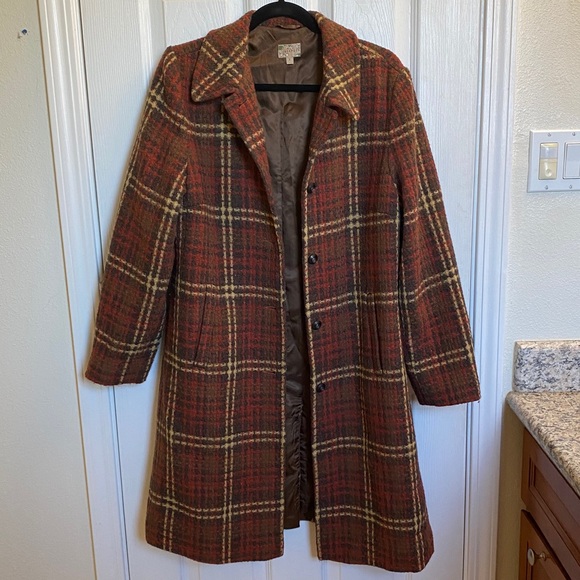 Vintage plaid wool coat (needs minor alterations) - Picture 1 of 5